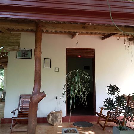 Thilina Homestay Сигирия Стая снимка