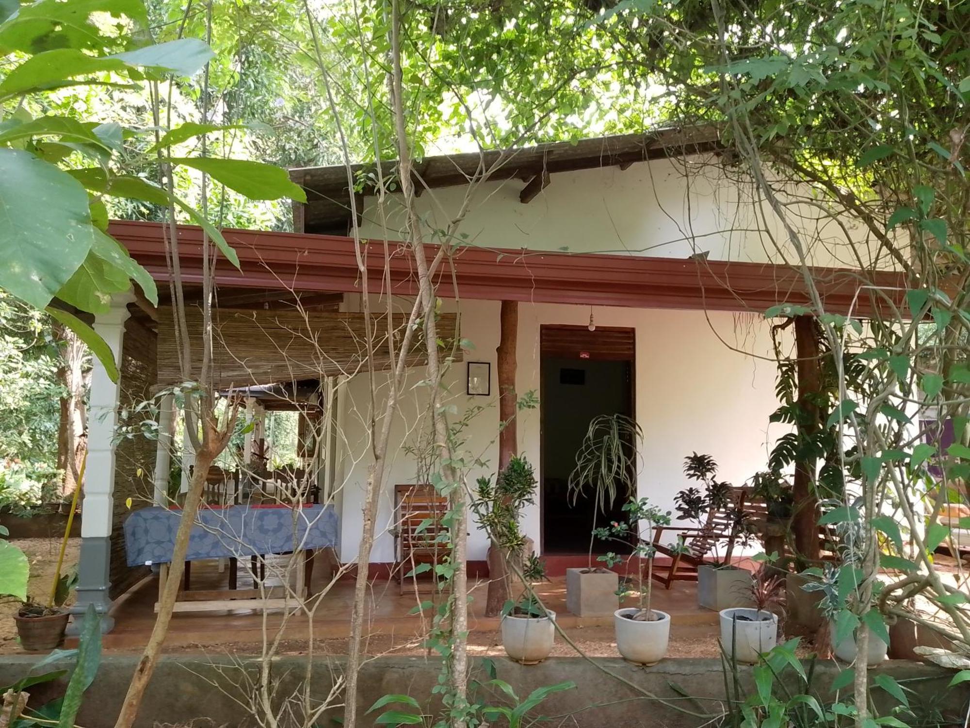 Thilina Homestay Сигирия Стая снимка